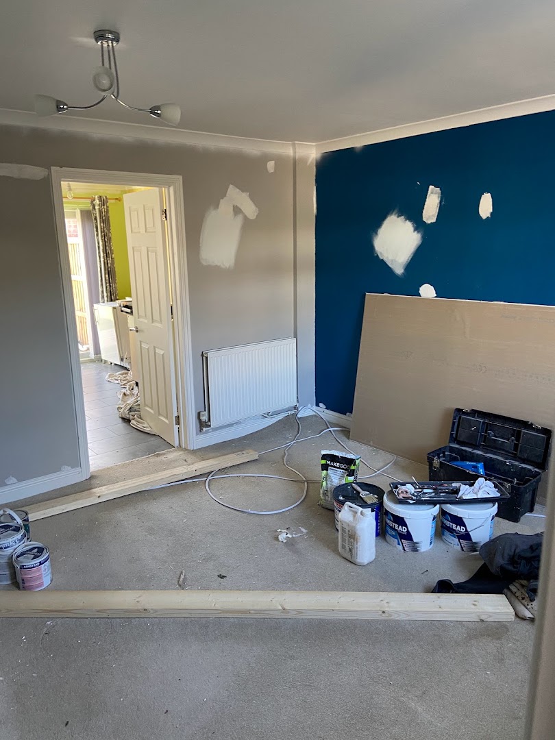 NO JOB 2 SMALL PAINTER AND DECORATOR · Photos 12