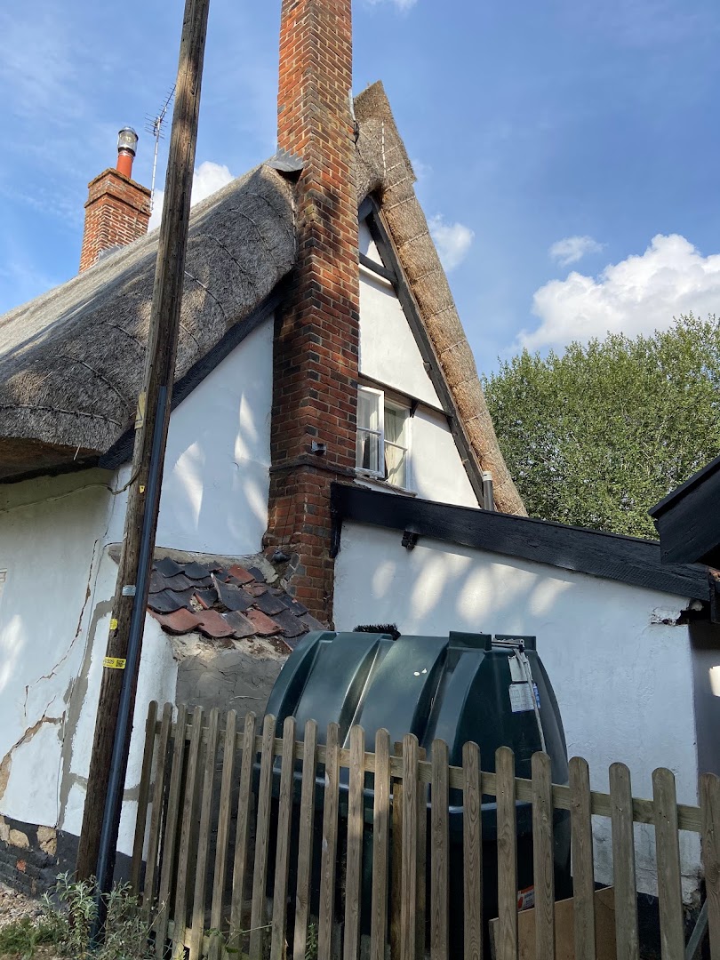 NO JOB 2 SMALL PAINTER AND DECORATOR · Photos 5